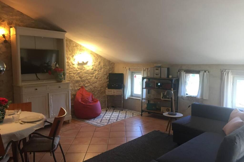 Gite Cocotte Luberon, Forcalquier Pierrerue  Exterior foto